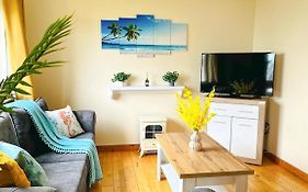Summer Breeze - My Cosy & Warm Holiday Home In Youghal'S Heart - Family Friendly - Long Term Price Cuts